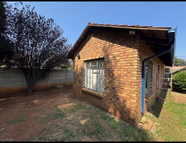 3 BEDROOM FREEHOLD FOR SALE IN BRAKPAN NORTH